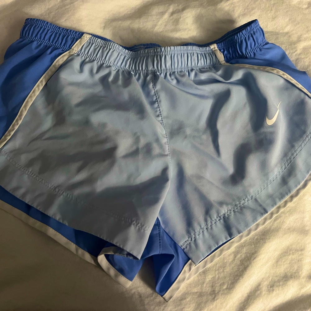 Nike running short for girl pre-owned excellent condition size s